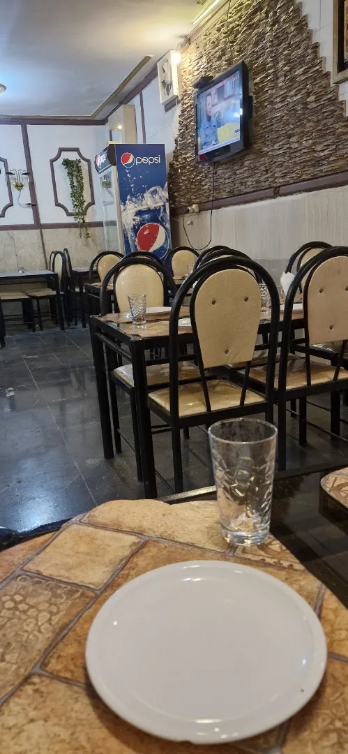 رستوران چارستون (شعبه اصلی) - تصویر 1