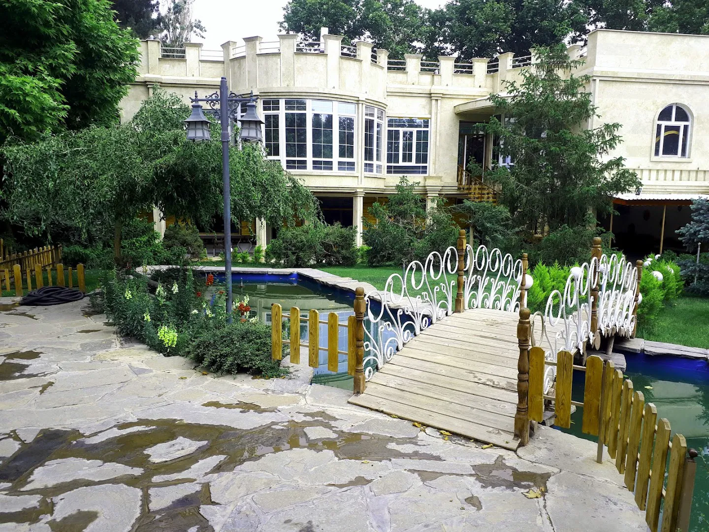 باغ رستوران باران (شعبه اصلی) - تصویر 2