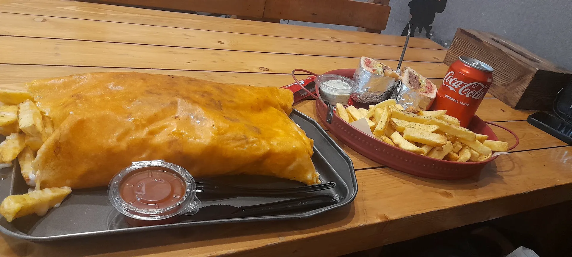 Charcoal Burger (شعبه اصلی) - تصویر 3