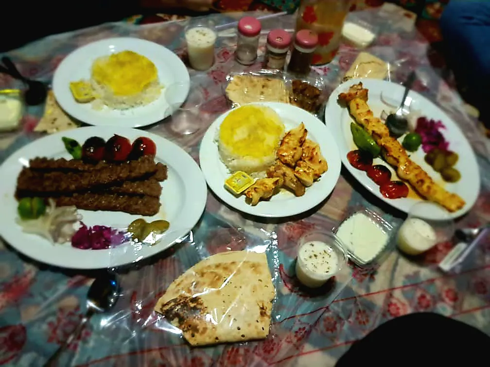 رستوران وچايخانه سنتي پارس (شعبه اصلی) - تصویر 2