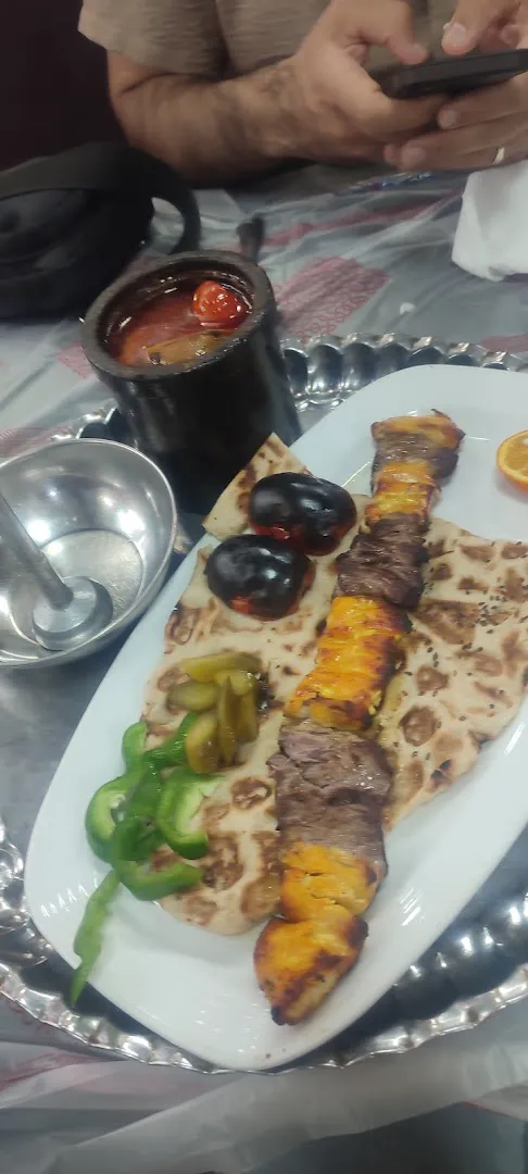 سفره خانه سنتی گل و بلبل (شعبه اصلی) - تصویر 4