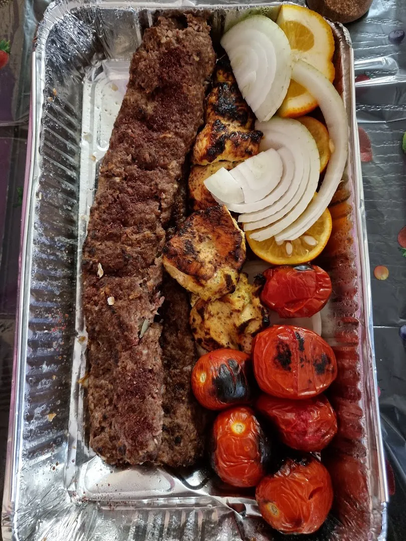 کباب ساطوری سنتی بناب آذربایجان (شعبه اصلی) - تصویر 2