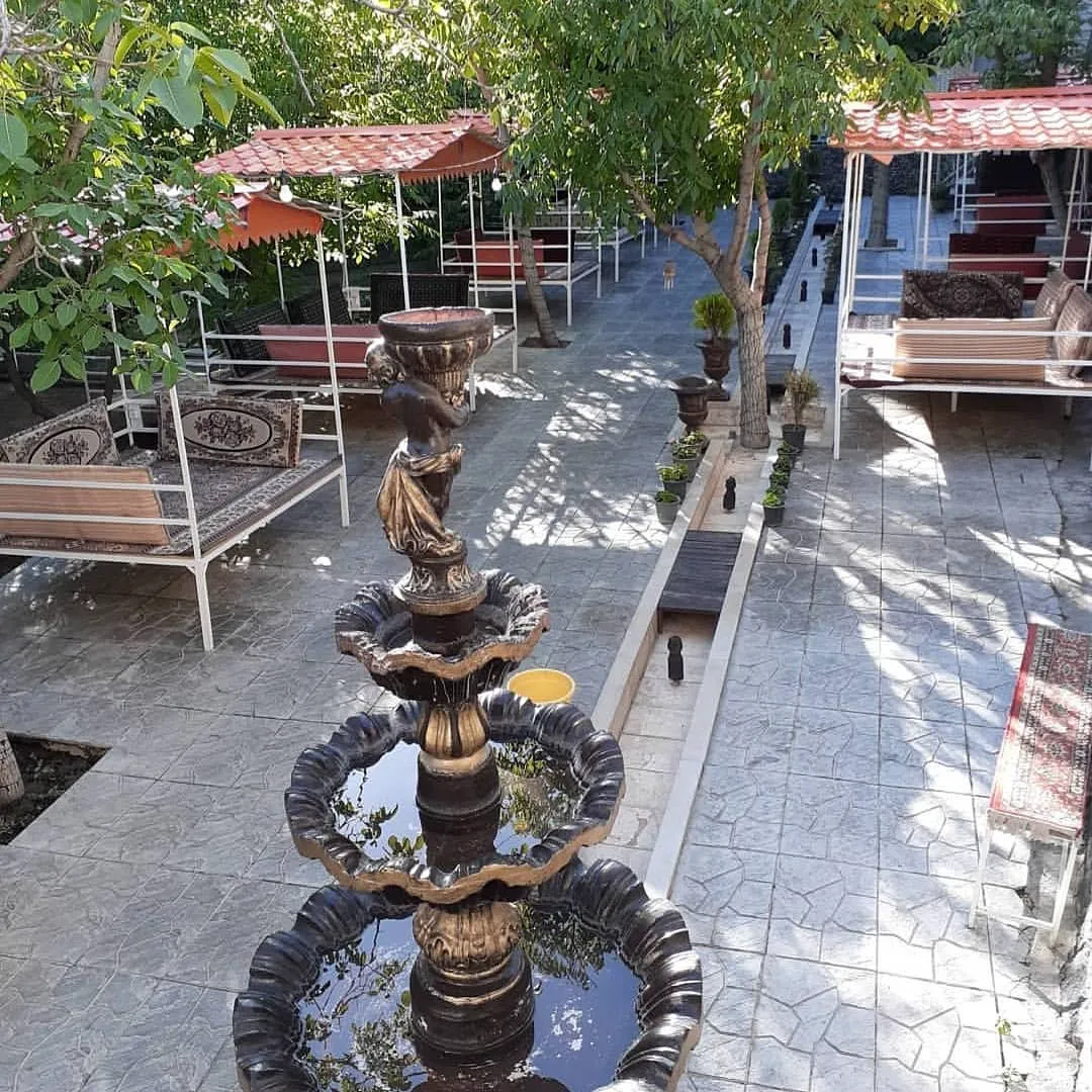 باغ رستوران یاس (شعبه اصلی) - تصویر 2