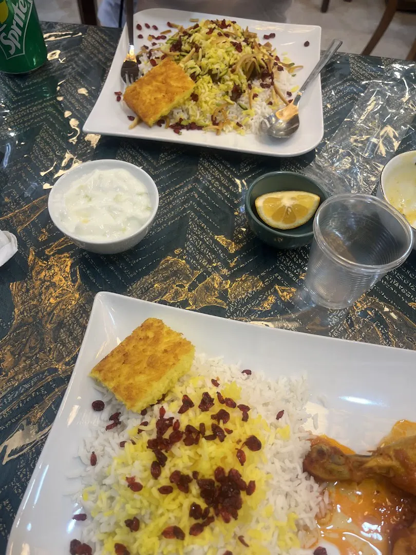 مطبخ ایزار کباب (شعبه اصلی) - تصویر 2