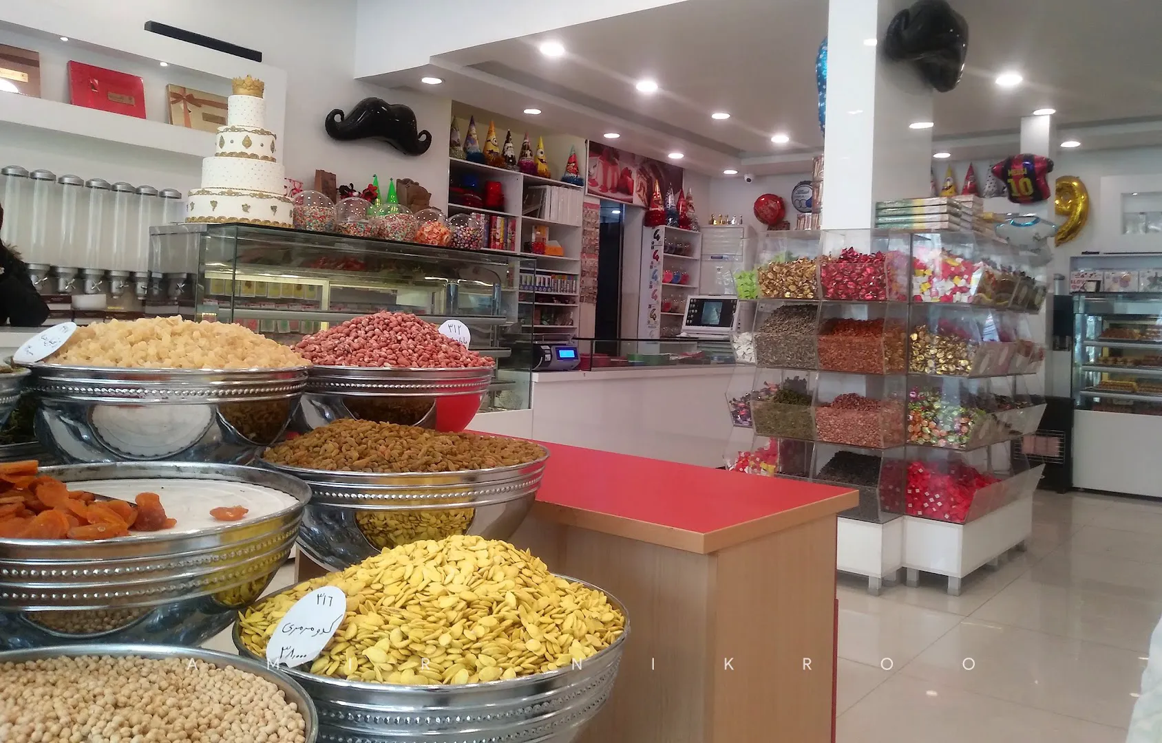 شیرینی کوروش (شعبه اصلی) - تصویر 3