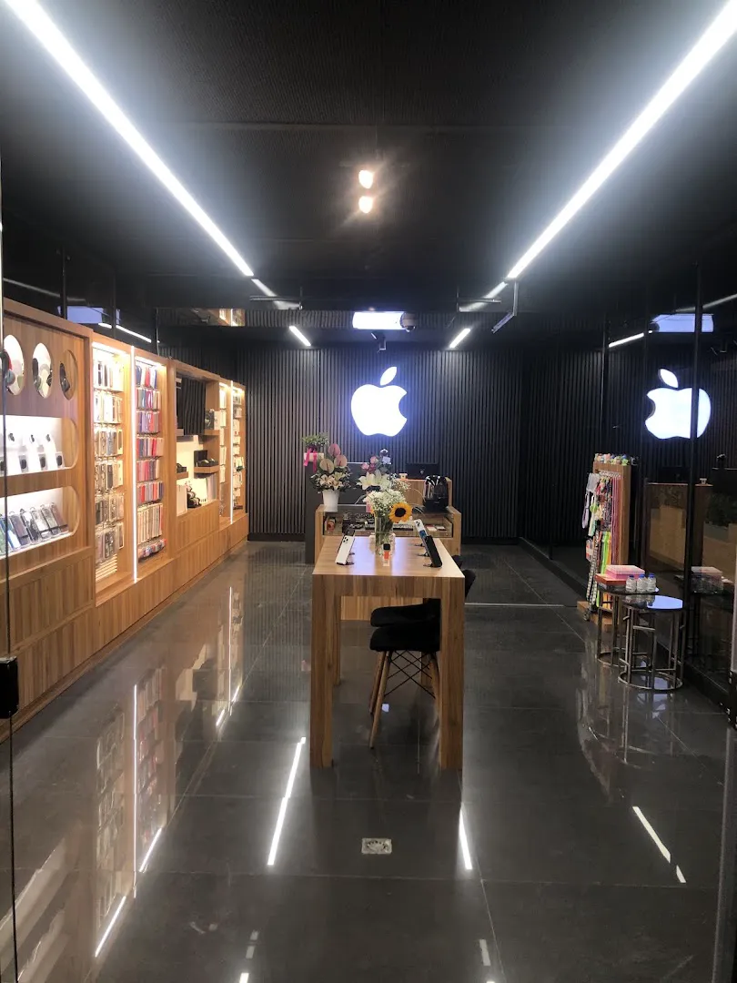 blu apple store (شعبه اصلی) - تصویر 2