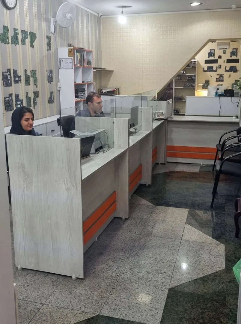 لپ تاپ اسکرین (شعبه اصلی) - تصویر 3