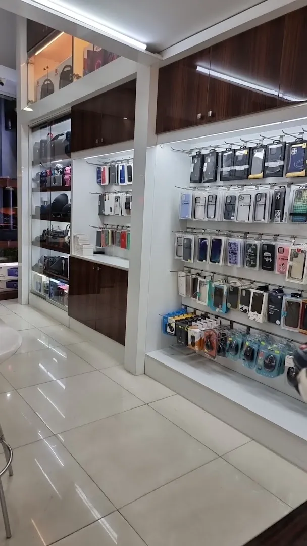 Apple store Shahram (شعبه اصلی) - تصویر 2