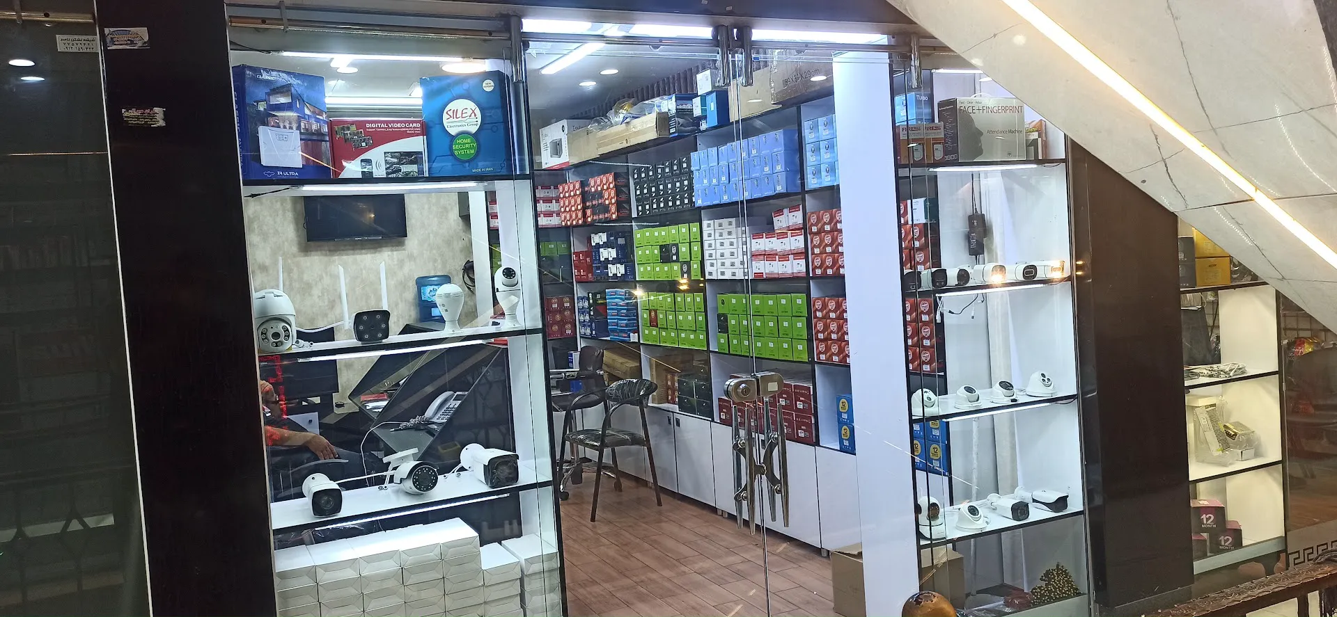 Cctv Fusion Store (شعبه اصلی) - تصویر 3