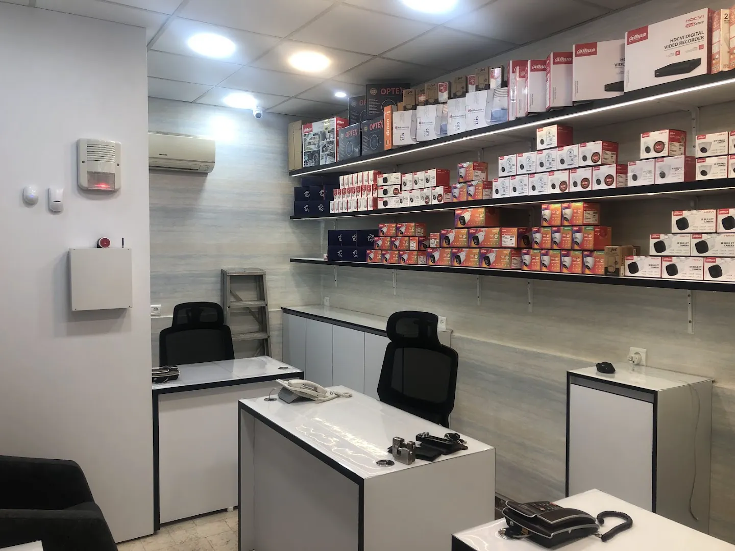 فروشگاه دوربین مداربسته و دزدگیر اماکن هوم دژ (شعبه اصلی) - تصویر 4