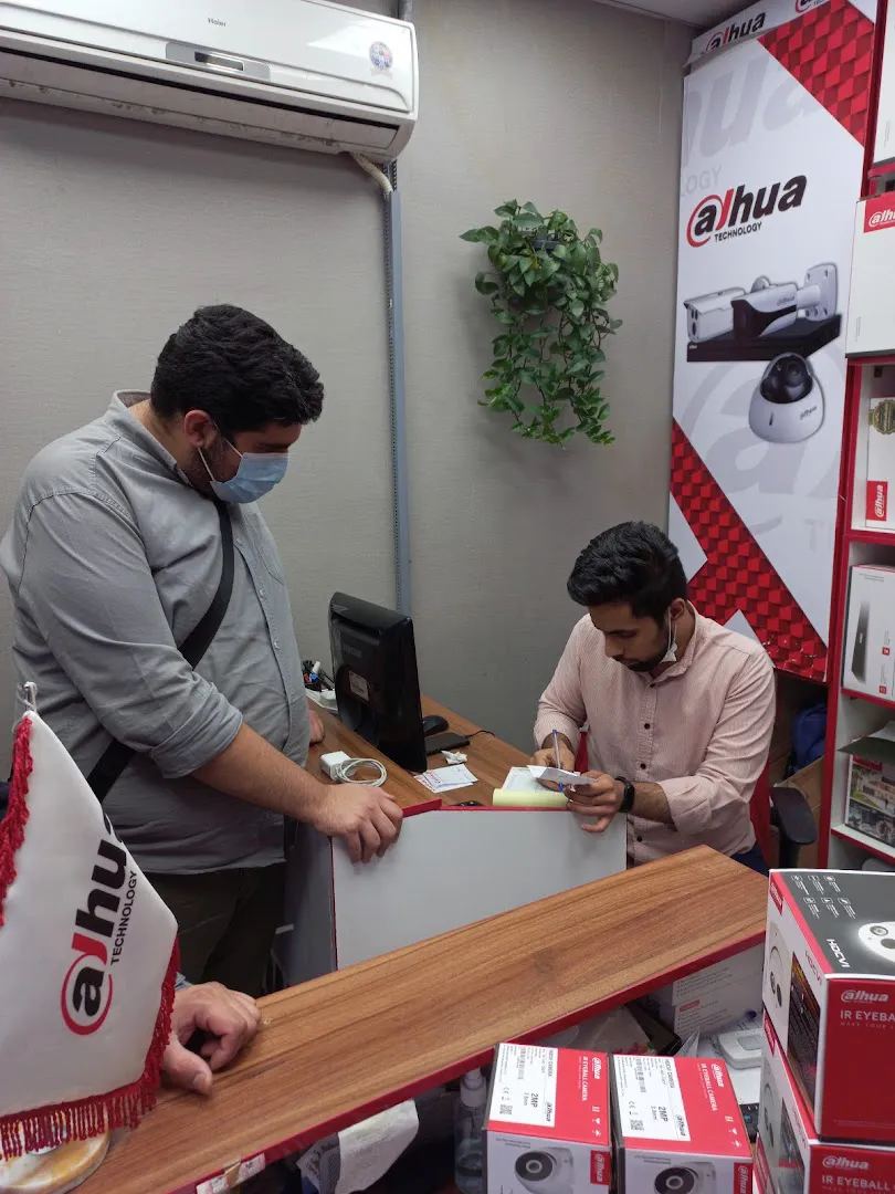 فروشگاه دوربین مداربسته توان (شعبه اصلی) - تصویر 4