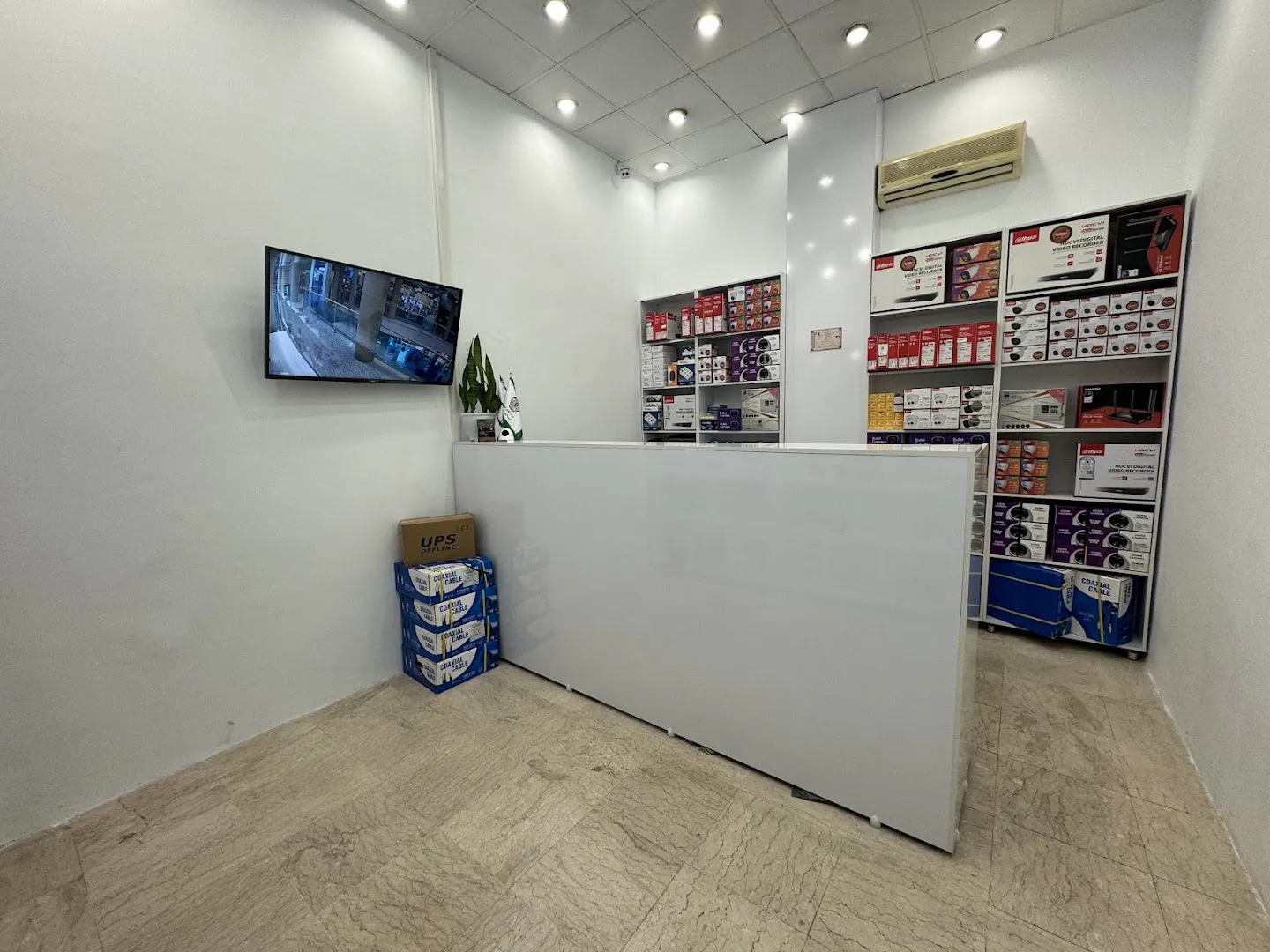 فروشگاه دوربین مداربسته و دزدگیر نیوتک (شعبه اصلی) - تصویر 2