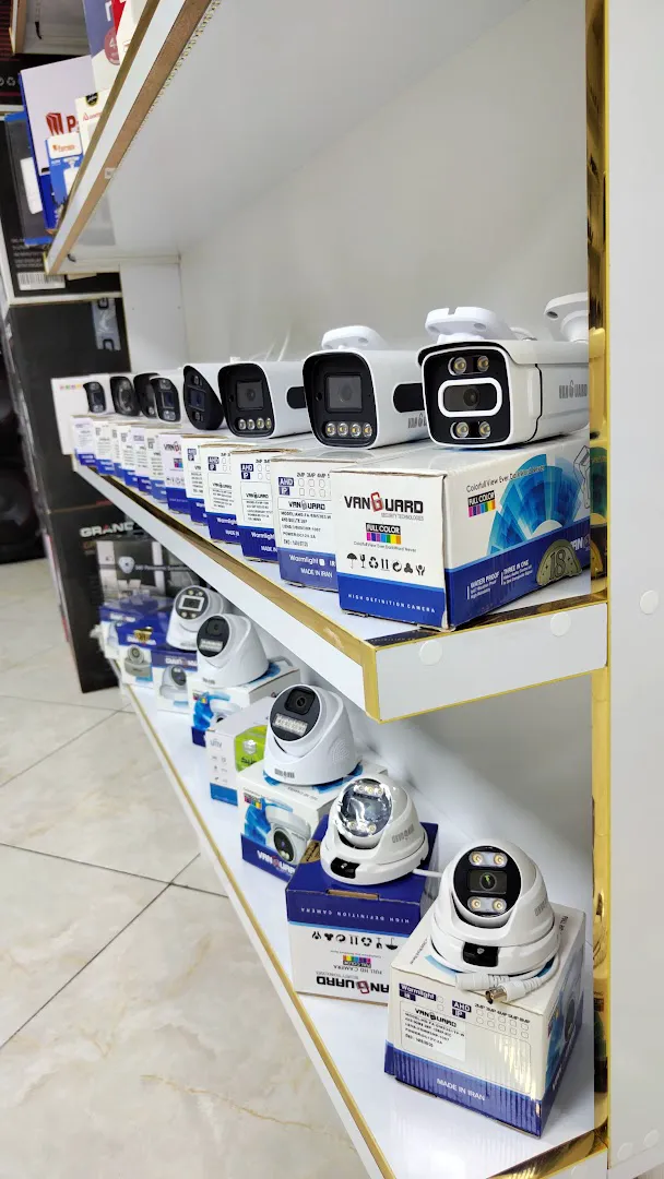 فروشگاه دوربین مدار بسته و دزدگیر خدمات سنتر (شعبه اصلی) - تصویر 2