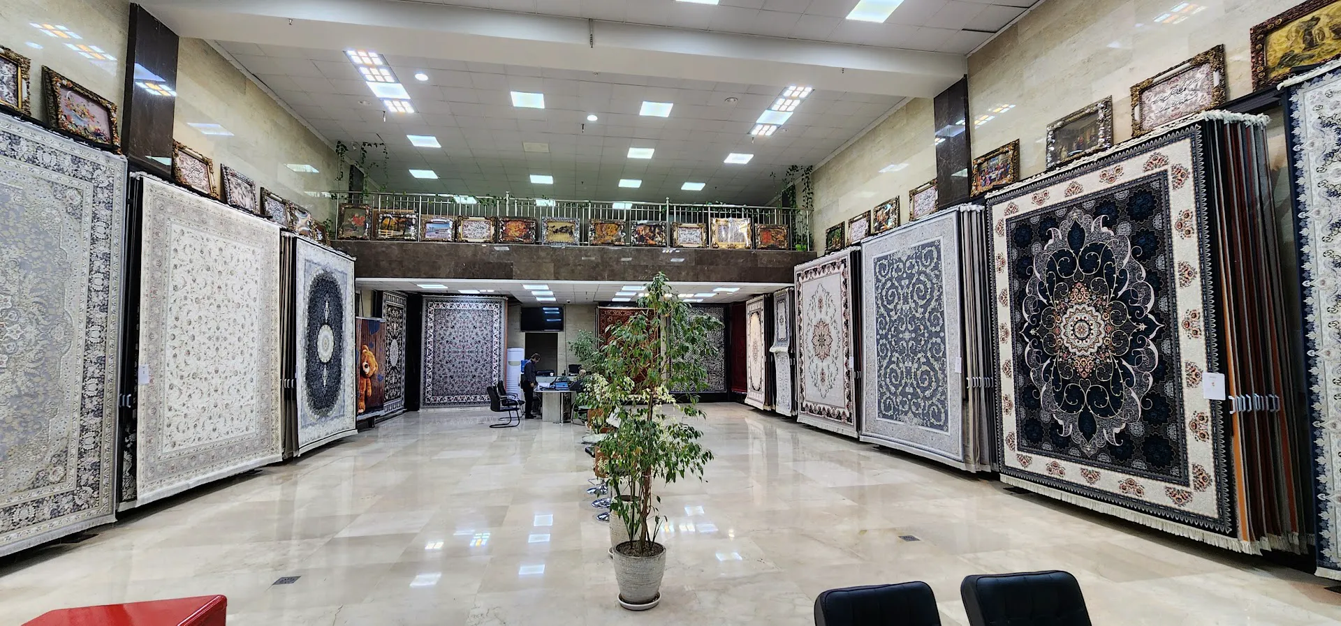 فرش کوروش کاشان (شعبه اصلی) - تصویر 2