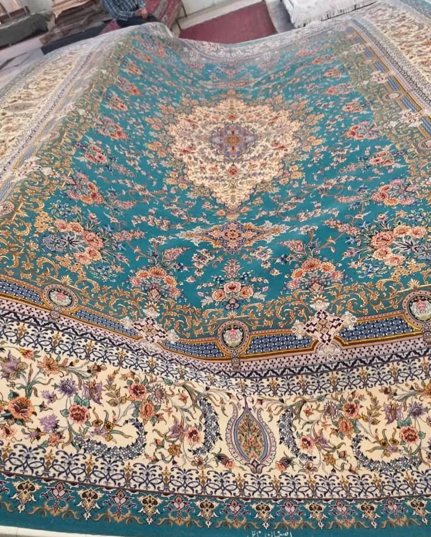(فرش ساروق فرزانه)Farzaneh Carpet Gallery (شعبه اصلی) - تصویر 3