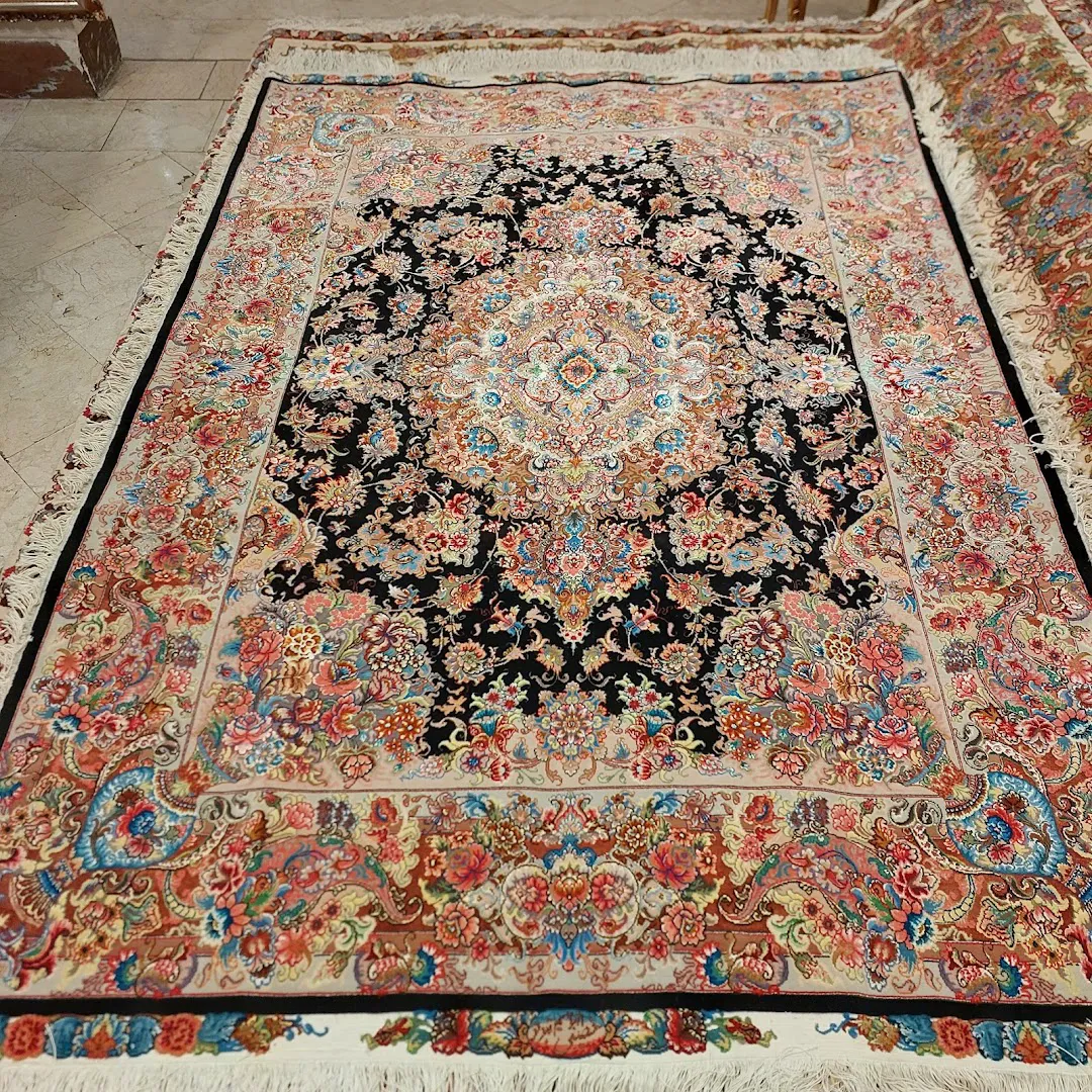 گالری فرش مرعشی (شعبه اصلی) - تصویر 3