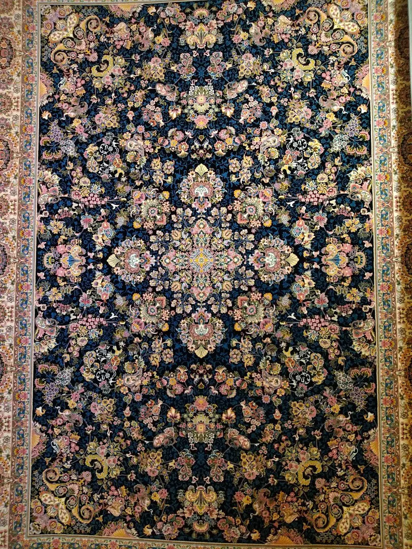 فروشگاه فرش و مبل خانه ایرانی (شعبه اصلی) - تصویر 3
