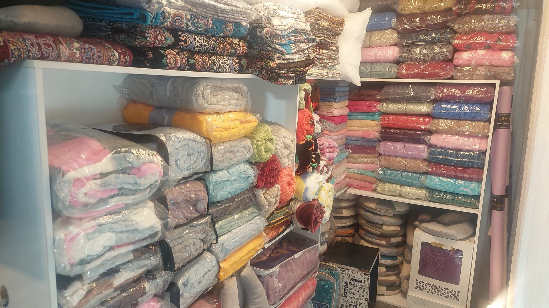 پرده سرای آنتیک (شعبه اصلی) - تصویر 3
