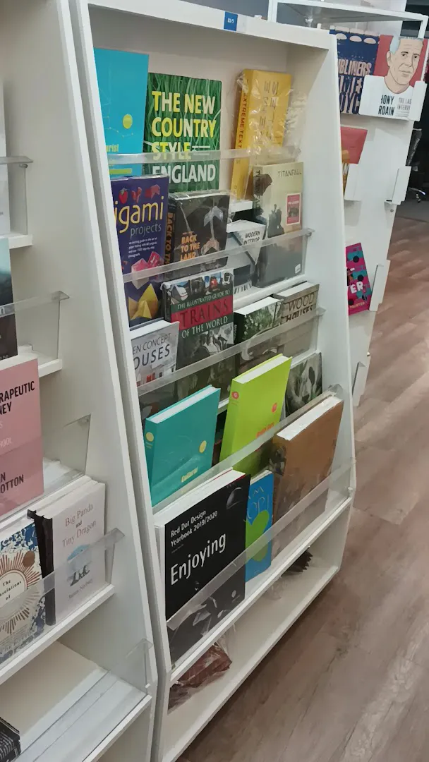 شهر کتاب ونک (شعبه اصلی) - تصویر 2