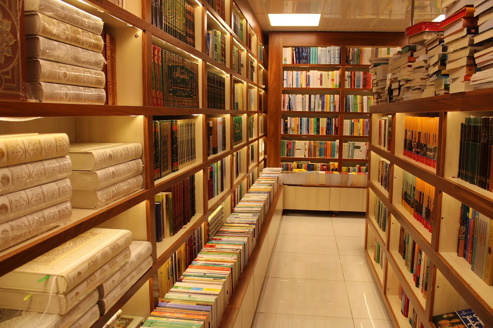 شهركتاب الغدير (شعبه اصلی) - تصویر 3