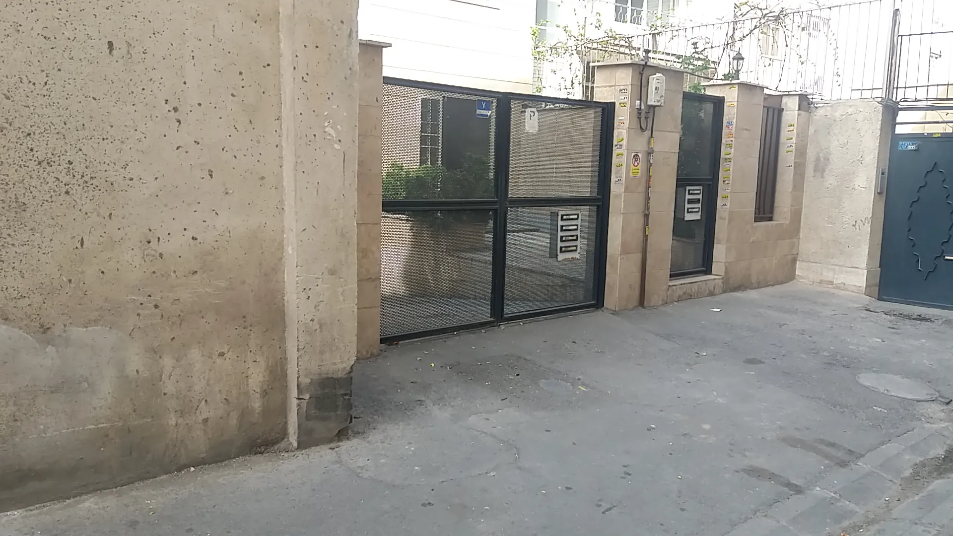 فروشگاه اینترنتی جویا بوک (شعبه اصلی) - تصویر 2