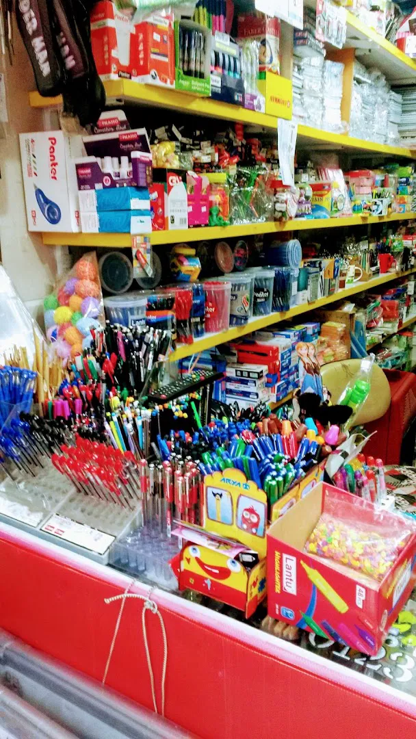 فروشگاه نوشت افزار مداد سیاه (شعبه اصلی) - تصویر 3