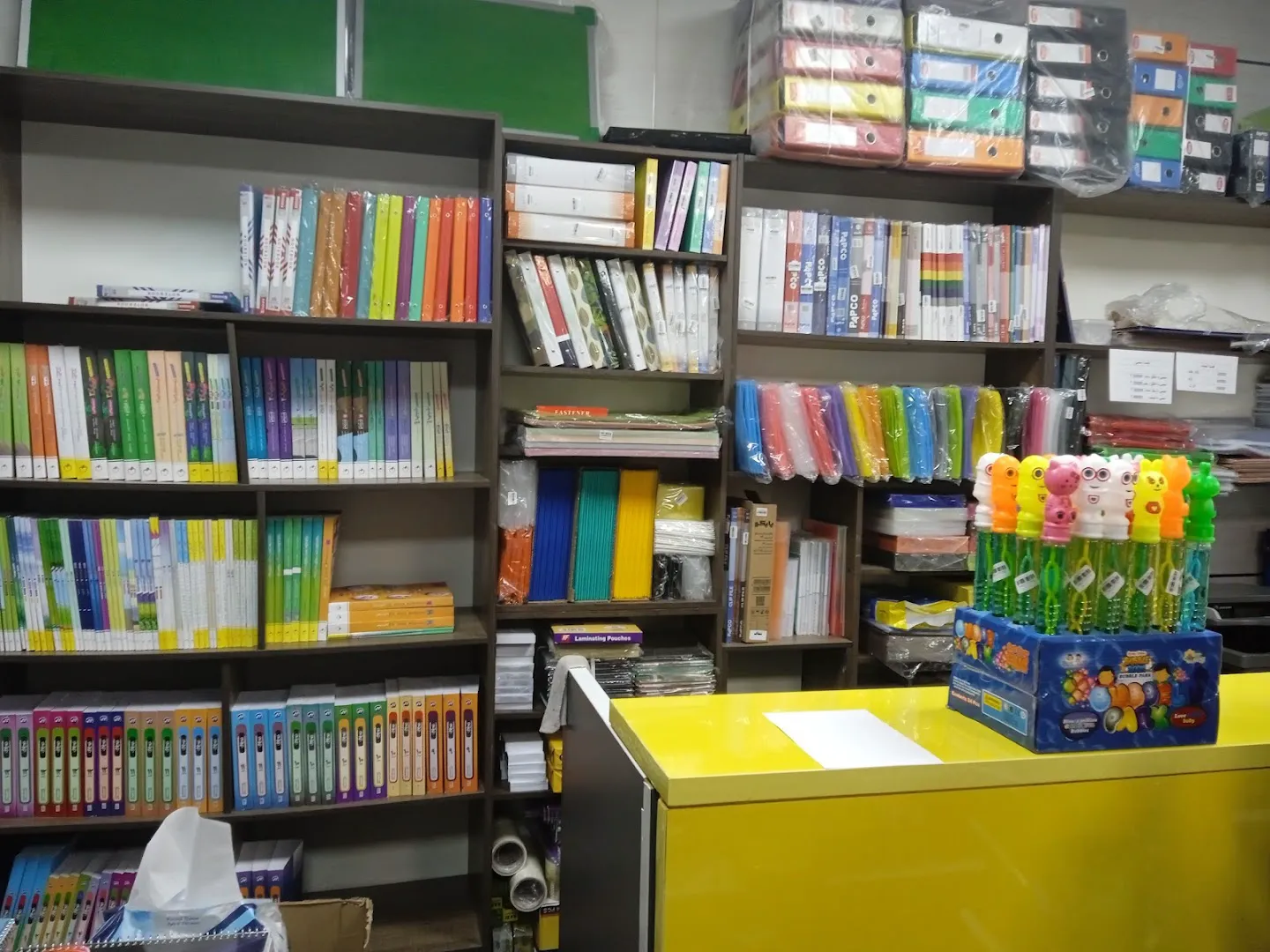 کتاب و نوشت افزار نیک (شعبه اصلی) - تصویر 3