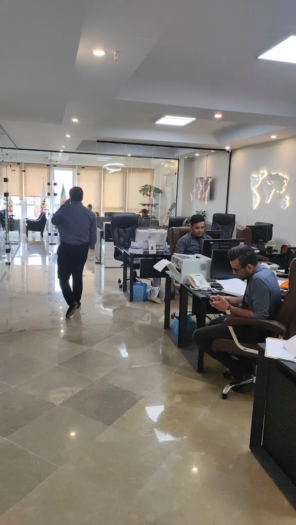 بازی سازان (شعبه اصلی) - تصویر 2