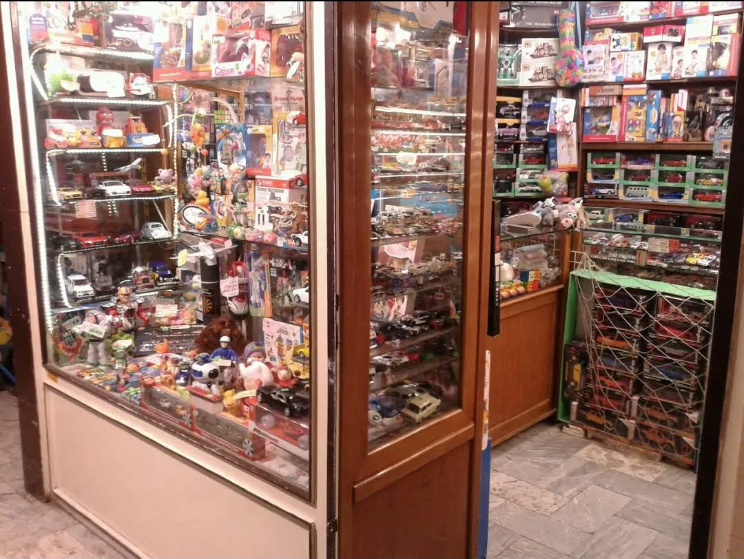 فروشگاه اسباب بازی و ماکت فرشتگان (شعبه اصلی) - تصویر 1
