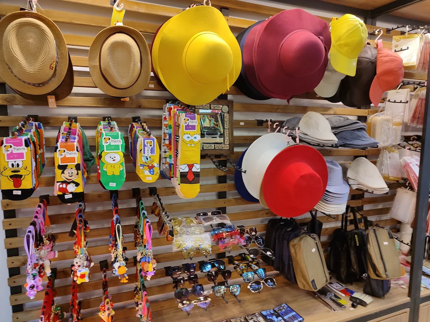 Gift Shop (کادویی) (شعبه اصلی) - تصویر 4